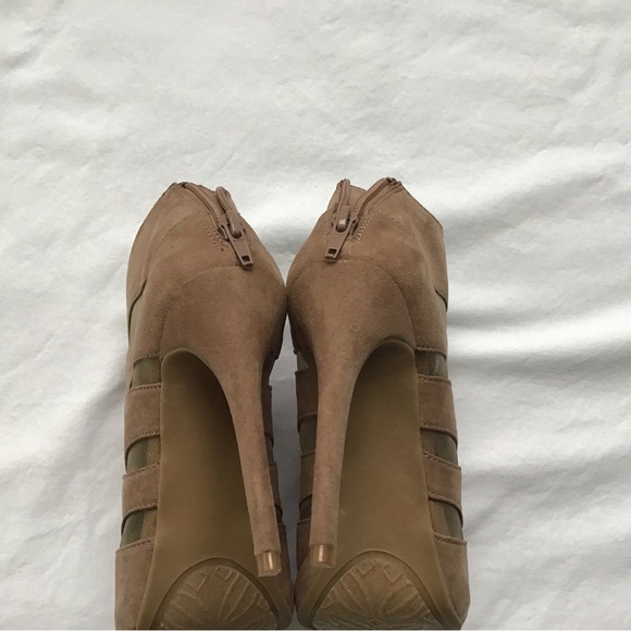 Nine West Suede Shoe , Size 7 - Picture 6 of 11